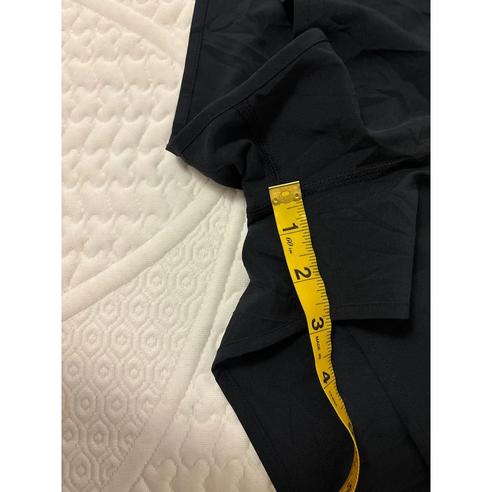 Women's Smartwool Black Active Lined Short Shorts size Medium Athleisure